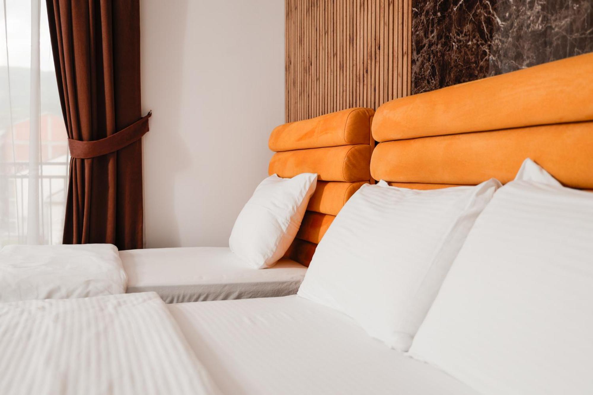 Hotel Denis Prizren Luaran gambar
