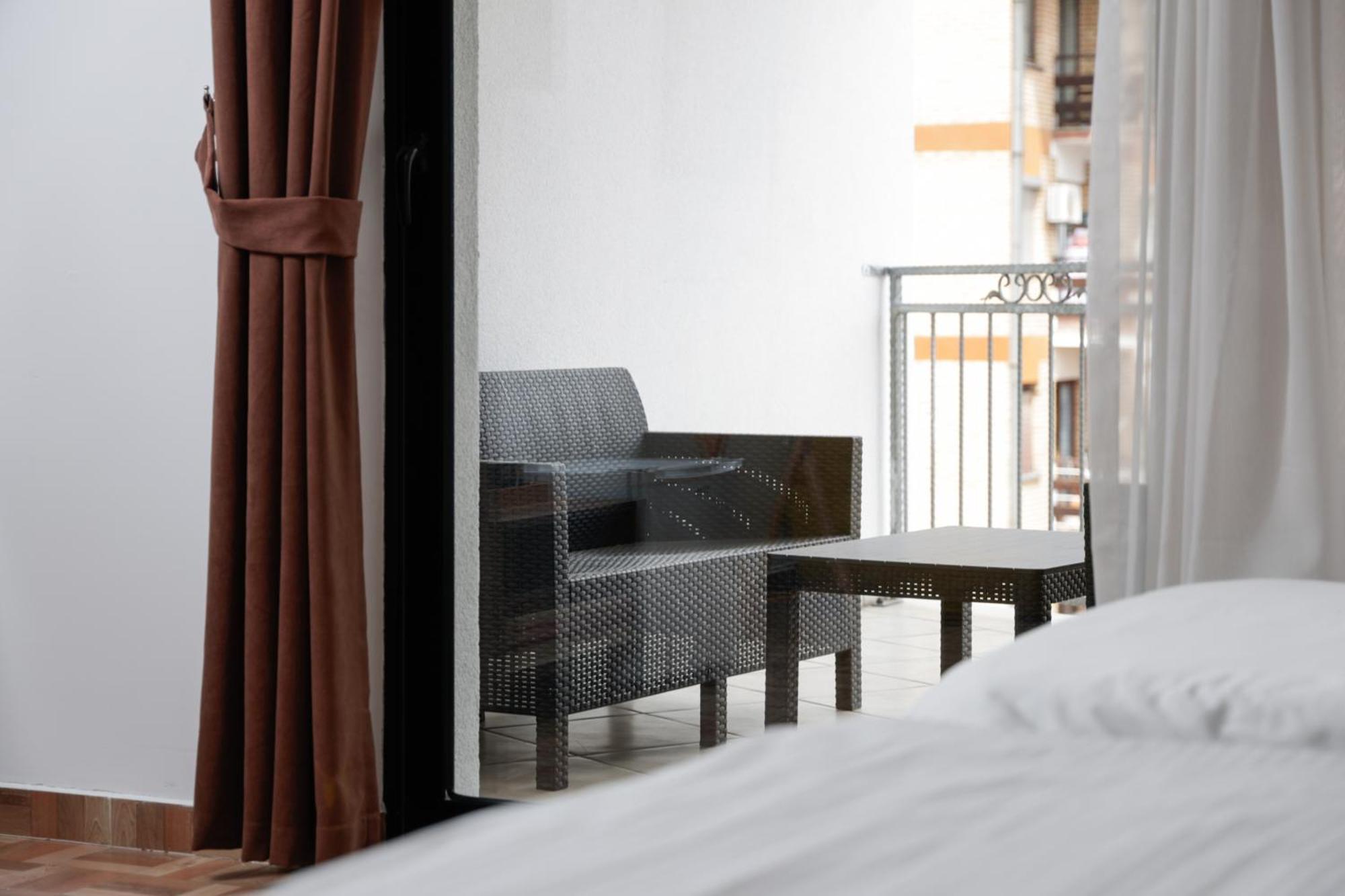 Hotel Denis Prizren Luaran gambar