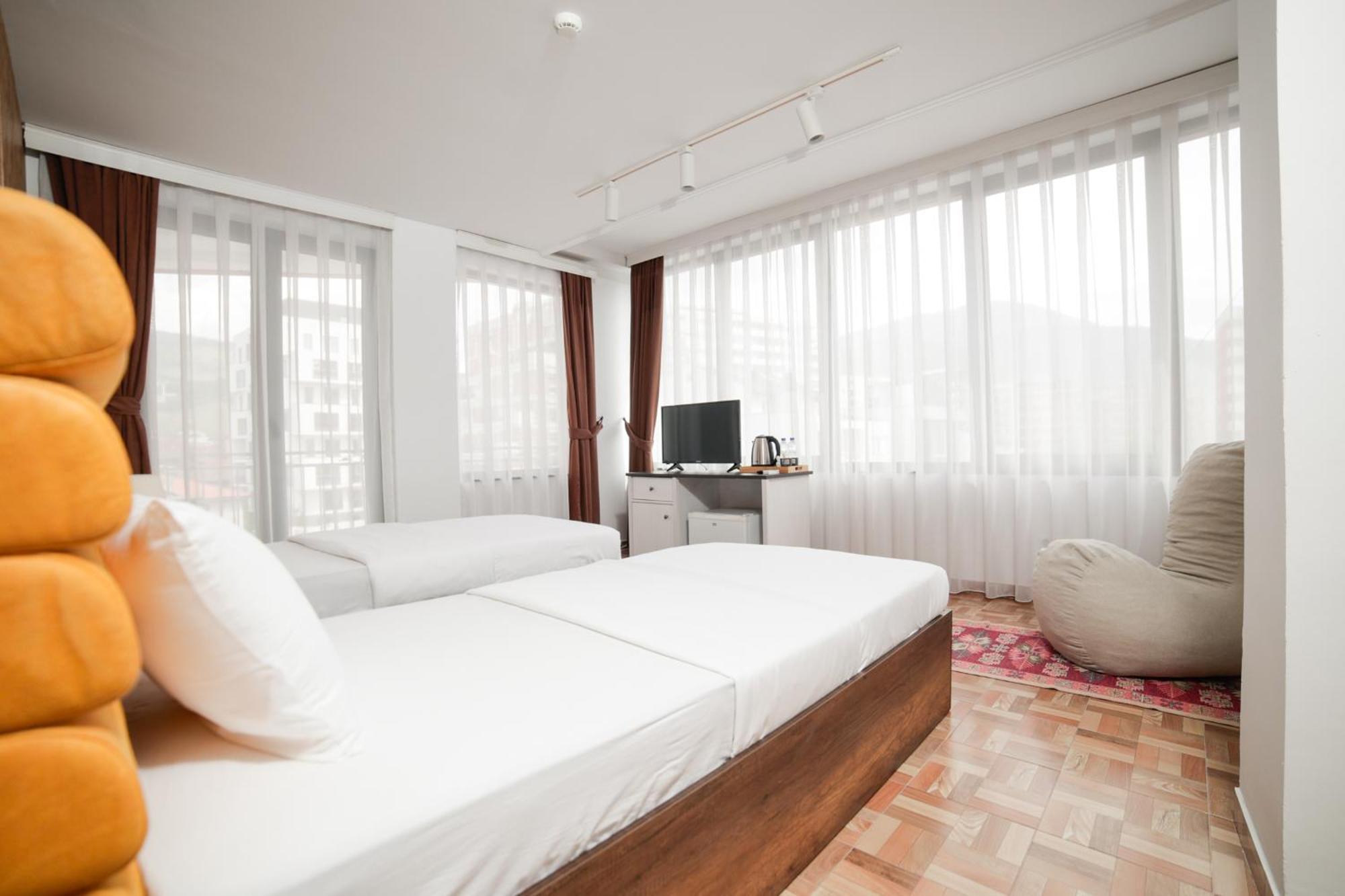 Hotel Denis Prizren Luaran gambar
