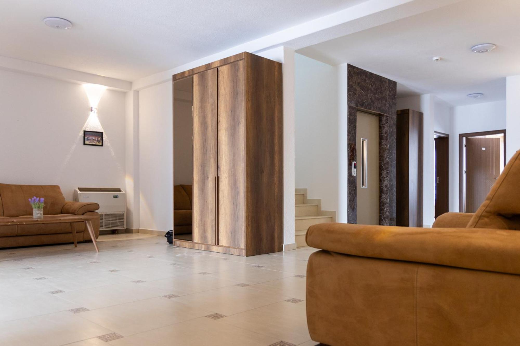Hotel Denis Prizren Luaran gambar