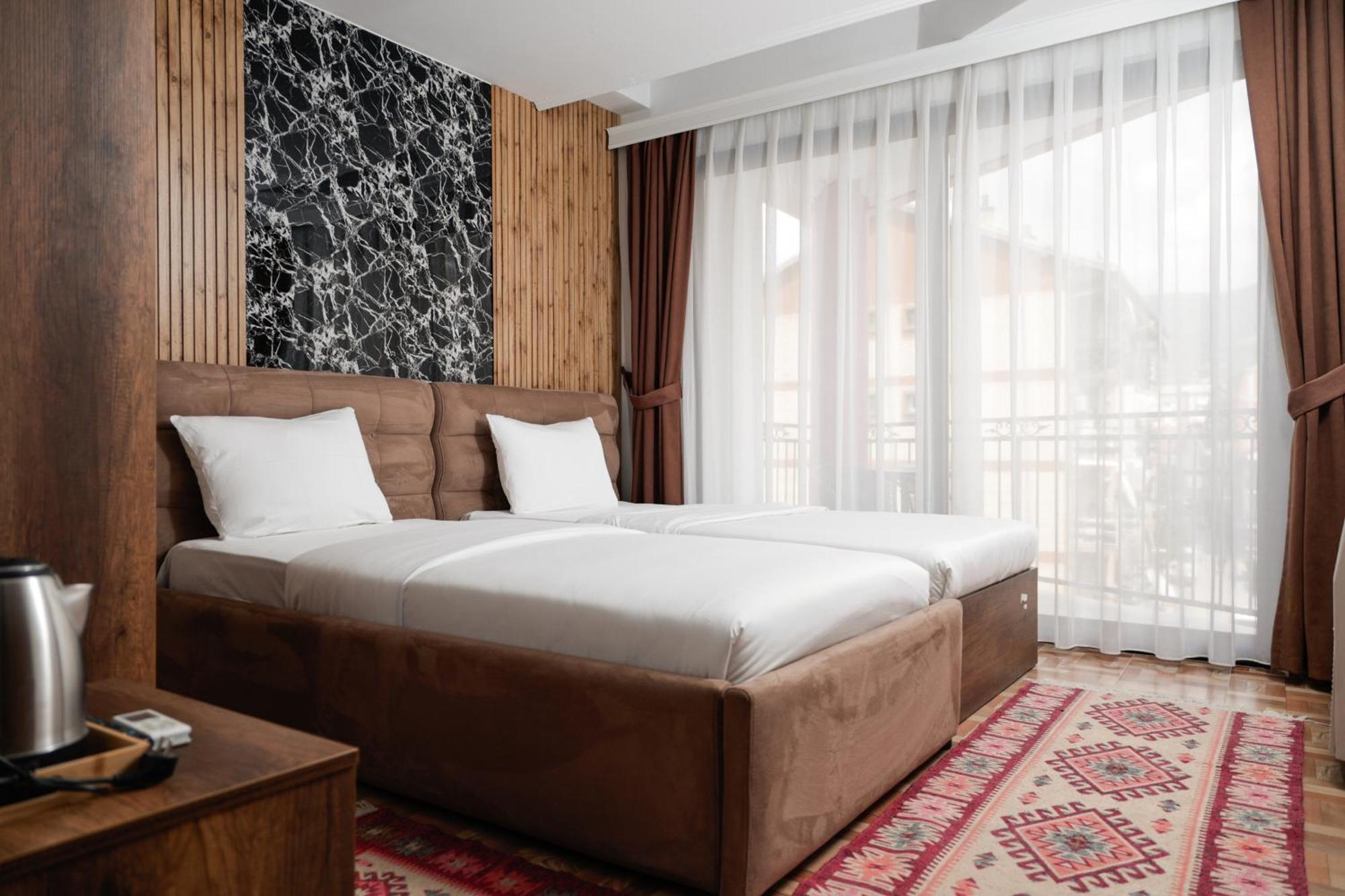 Hotel Denis Prizren Luaran gambar