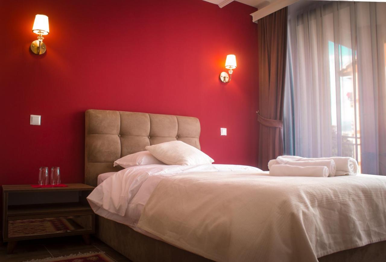 Hotel Denis Prizren Luaran gambar